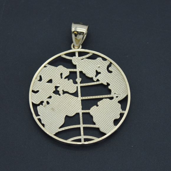 Real 10K Yellow White Gold Two-Tone Textured World Charm Pendant 4.2gram - Picture 3 of 7